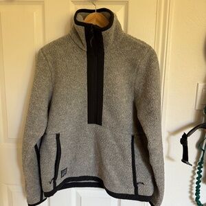 Oiselle PNW Gray Fleece 1/2 zip